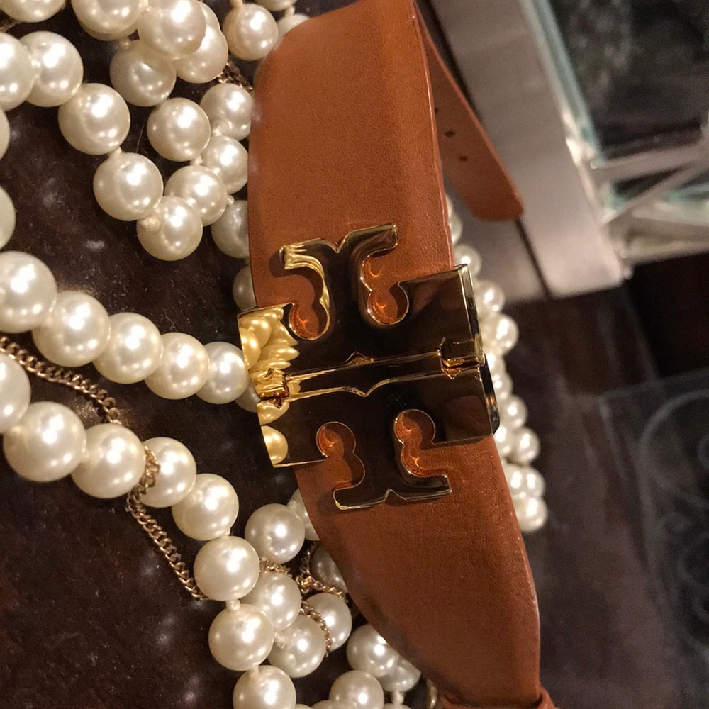 Tory Burch gold hardware leather bracelet